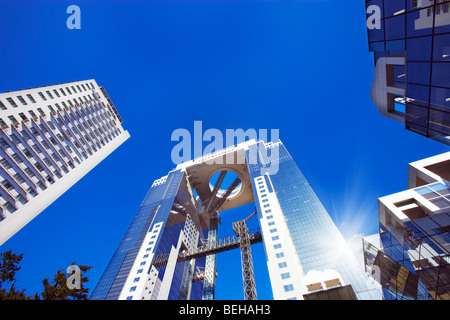 Low Angle View der Umeda Sky Building, Kita-ku, Osaka, Japan Stockfoto