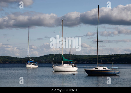 Segelboote in der Presque Isle Marina in Marquette Michigan Lake Superior in den USA Great Lakes Niemand Niemand Niemand Niemand Niemand Niemand Niemand Hi-res Stockfoto