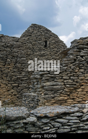 Der restaurierte Dorf des Bories mit seinen traditionellen Stein gallischen Hütten, Gordes, Vaucluse, Provence Alpes Côte d ' Azur, Frankreich Stockfoto