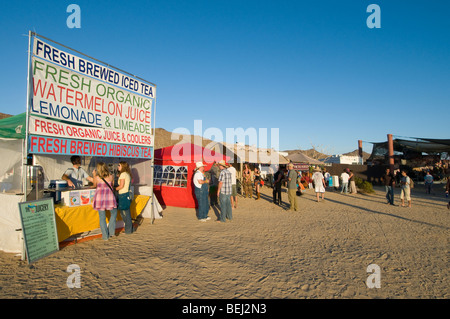 Bio-Lebensmittel Stände auf Joshua Tree Roots Music Festival California Stockfoto