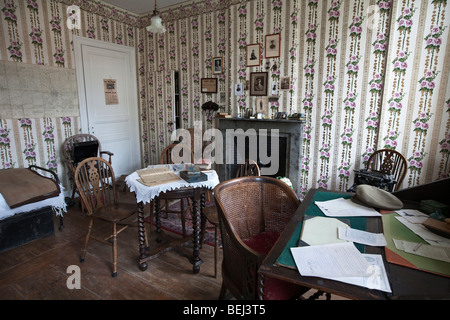 Schlafzimmer im Talbot House Museum, wo Truppen für Ruhe und Erholung von den Schützengräben des 1. Weltkrieges ging. Stockfoto