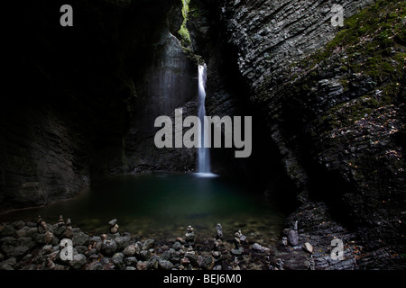 Der Slap Kozjak-Wasserfall in der Nähe von Kobarid im Soca-Tal in Slowenien Stockfoto