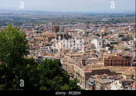 Stadtzentrum von Granada, Spanien, gesehen von der Alhambra Stockfoto