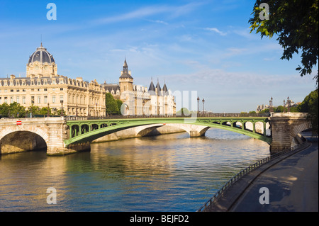 Ehemalige Conciergerie Gefängnis, Ufer der Seine, Ile De La Cite, Paris, Frankreich Stockfoto