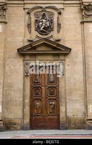 Eingang der Kirche in Florenz Italien Stockfoto