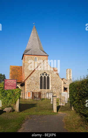 St Johns Kirche montieren Bures Essex England Stockfoto