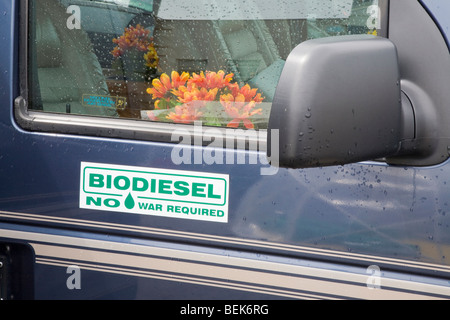 Autoaufkleber auf van umgewandelt, die mit Biodiesel fahren. Aufkleber liest  Biodiesel, keine Krieg erforderlich. San Francisco, Kalifornien, USA  Stockfotografie - Alamy