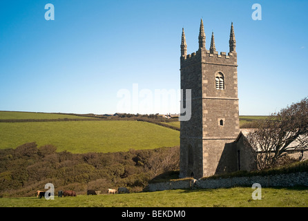 Die Kirche von St. Morwenna und St. Johannes der Täufer in Morwenstow, Cornwall, UK. Stockfoto