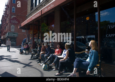 Die Bohne, Kaffee, Tee und Internet Café im Stadtteil East Village in New York Stockfoto