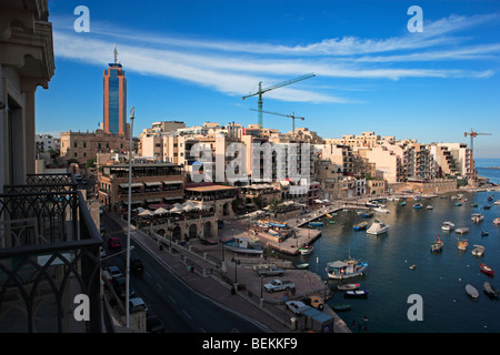 Übersicht St. Julian's, Spinola Bay und Portomaso Tower, Malta Stockfoto