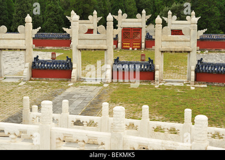 Tempel des Himmels in Tiantan Gleichheit - Imperial Gewölbe des Himmels mit runder Hügel Altar, Beijing CN Stockfoto