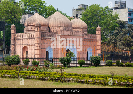 Die drei gewölbte Moschee innen Lalbagh Fort in Dhaka Bangladesch Stockfoto