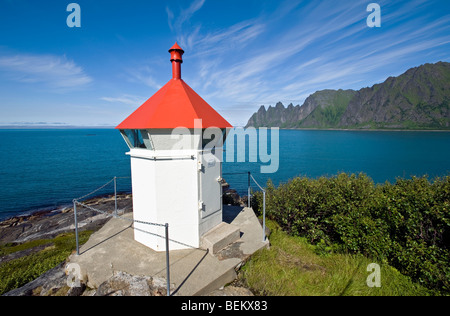 Ein Leuchtturm Licht auf der Insel Senja, Nord-Norwegen Stockfoto