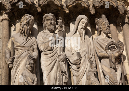 Statuen, Kathedrale von Notre Dame in Laon Stockfoto