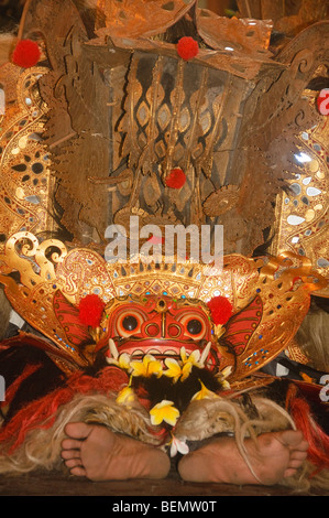 Performer bei einem Barong und Kris Tanz in Bali Indonesien Stockfoto