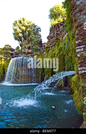 Die Fontana dell'Ovato (ovale Brunnen), auch genannt Fontana di Tivoli (Tivoli-Brunnen), Villa d ' Este, Tivoli, Italien Stockfoto