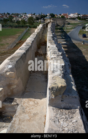 Kamares Aquädukt Larnaca Zypern Europa das Aquädukt wurde von Bekir Pascha der osmanischen Gouverneur von Zypern im Jahr 1750 gebaut. Stockfoto