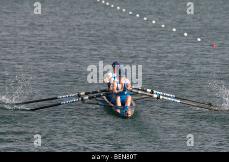 Ruderer auf Dorney Lake am Eton College Rudern Zentrum Stockfoto