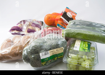 Studio schließen sich verschiedene Arten von Lebensmittelverpackungen Stockfoto