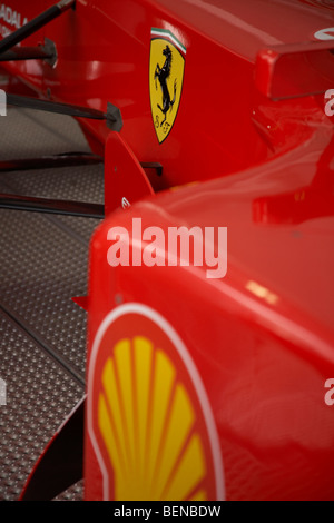 Ferrari F1-Auto auf dem Display am Circuit de Catalunya Barcelona Grand Prix 2009 Stockfoto