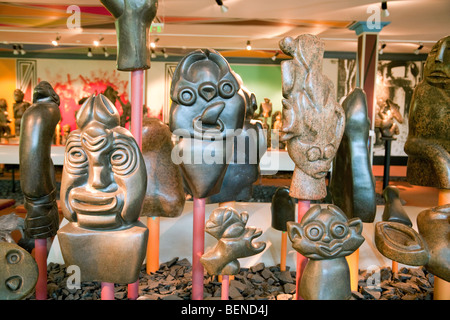 Geschnitzten Speckstein Statuen - Beispiele für afrikanische Kunst Stockfoto