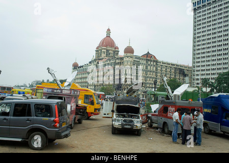 Rettungseinsätze im Taj Hotel nach dem Terroranschlag in Mumbai, Maharashtra, Indien Stockfoto