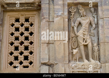 Skulptur des Harihara im Virupaksha-Tempel, gebaut von der Königin von Vikaramaditya II in über A.D.740 ihres Mannes zu gedenken Stockfoto