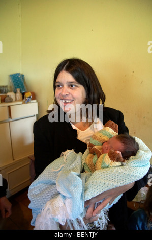 Die Heimat der 35-Jahr-alten Aguida, der dort mit ihrem Mann und fünf Kindern in Recreio in der Nähe von Ibiuna in Sao Paulo lebt Brasilien. Stockfoto