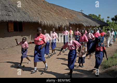 SOUTH SUDAN St.-Josephs Festtag (1. Mai) durch die katholische Gemeinde in Yei gefeiert wird. Stockfoto