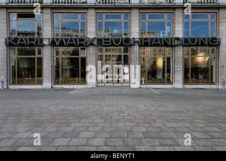 Berlin. Deutschland. Karl Marx holte Karl-Marx-Allee. Stockfoto