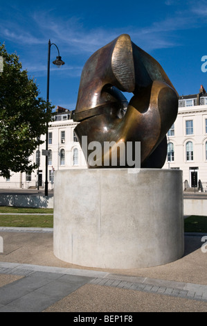 Henry Moore, Verriegelung Stück, Skulptur, Süd-London Stockfoto