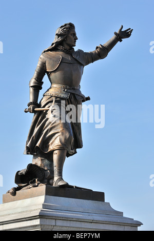 Die Statue von Christine de Lalaing auf dem Markt Quadrat / Grand Place, Tournai, Belgien Stockfoto