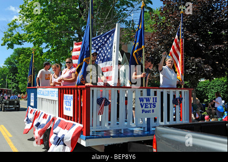 Veteranen über amerikanische Legion schweben in Parade Stockfoto