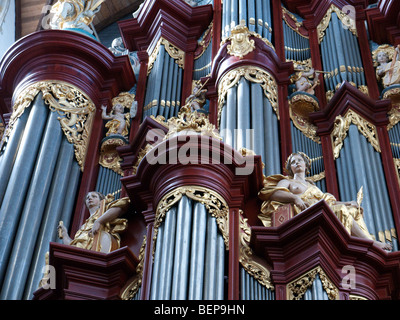 Die berühmte Orgel in Sint-Bavokerk (oder St. Bavo-Kirche), Haarlem, Niederlande Stockfoto