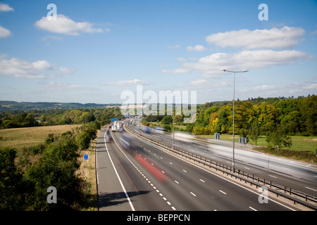 M25 Autobahn Ausfahrt 7 (M23) in der Nähe von Godstone Surrey England Stockfoto