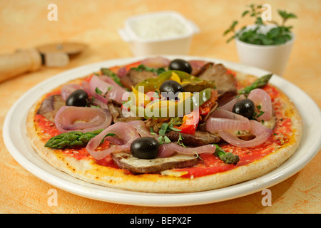 Gemüse-Pizza. Rezept zur Verfügung. Stockfoto