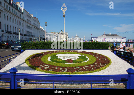 Eastbourne Pier und Teppich-Gärten, Großbritannien Stockfoto