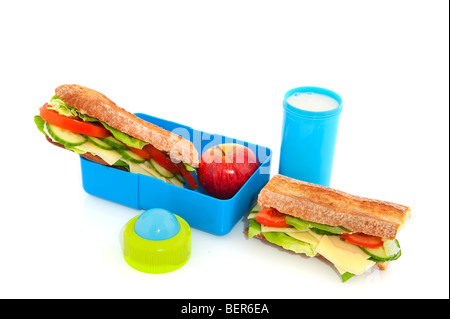 Gesunde Sandwich mit Käse und eine Vielfalt an Gemüse für Takem entfernt Stockfoto