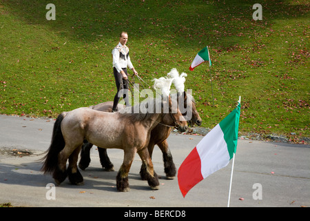 Römische Reiten am Columbus Day Parade, Albany, New York Stockfoto