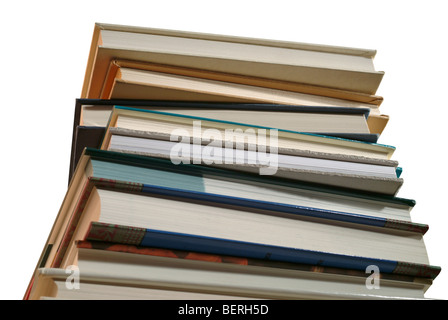 Hohe Stapel von Hardcover-Büchern Stockfoto