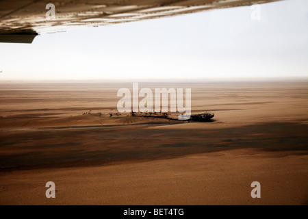 Luftaufnahme Schiffbruch Skelettküste Namibias Stockfoto