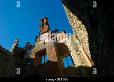 Innenministerium der zerstörten Titchfield Abbey in der Nähe von Fareham, Hampshire UK, die Ruinen der Abtei und der Tudor Herrenhaus zeigt Stockfoto