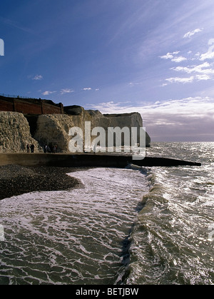 Kreide Klippen Aufstieg 300 Fuß im Osten der Stadt Seaford in East Sussex Küste Stockfoto