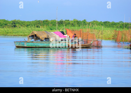 Leben auf dem Tonla-Sap-See, zwischen Battambang und Siem Reap. Kambodscha. Stockfoto