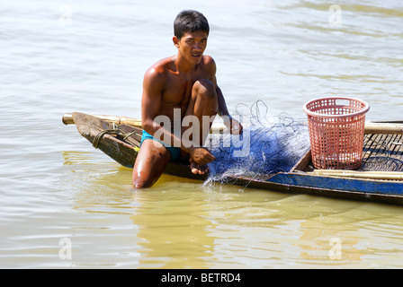 Leben auf dem Tonla-Sap-See, zwischen Battambang und Siem Reap. Kambodscha. Stockfoto