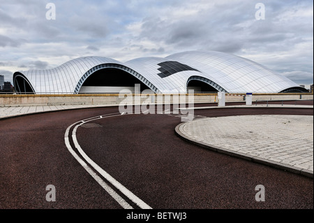 Eingang zu einem Parkplatz am Sage Gateshead Stockfoto