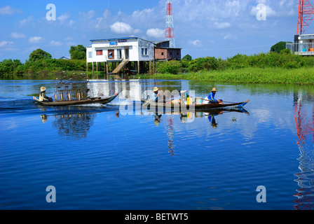 Leben auf dem Tonla-Sap-See, zwischen Battambang und Siem Reap. Kambodscha. Stockfoto