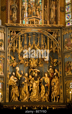 Mittelteil des Altars von Veit Stoss im Kirchenschiff von St. Marys Basilica, Krakau, in der Nähe der Ostwand & Apsis. Krakau. Polen. Stockfoto