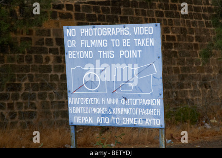 keine Fotografie Warnzeichen für Sperrgebiet von der UN-Pufferzone im grünen Trennlinie zwischen Nord und Süd-Zypern-Nikosia Stockfoto