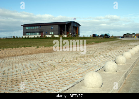 Die neue Rettungsstation in Hoylake auf der Halbinsel Wirral. Diese Station verfügt über modernste Einrichtungen zur Unterstützung der Sicherheit im Seeverkehr Stockfoto